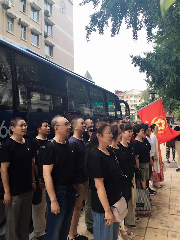 微信图片_20180807201053.jpg参观1.jpg